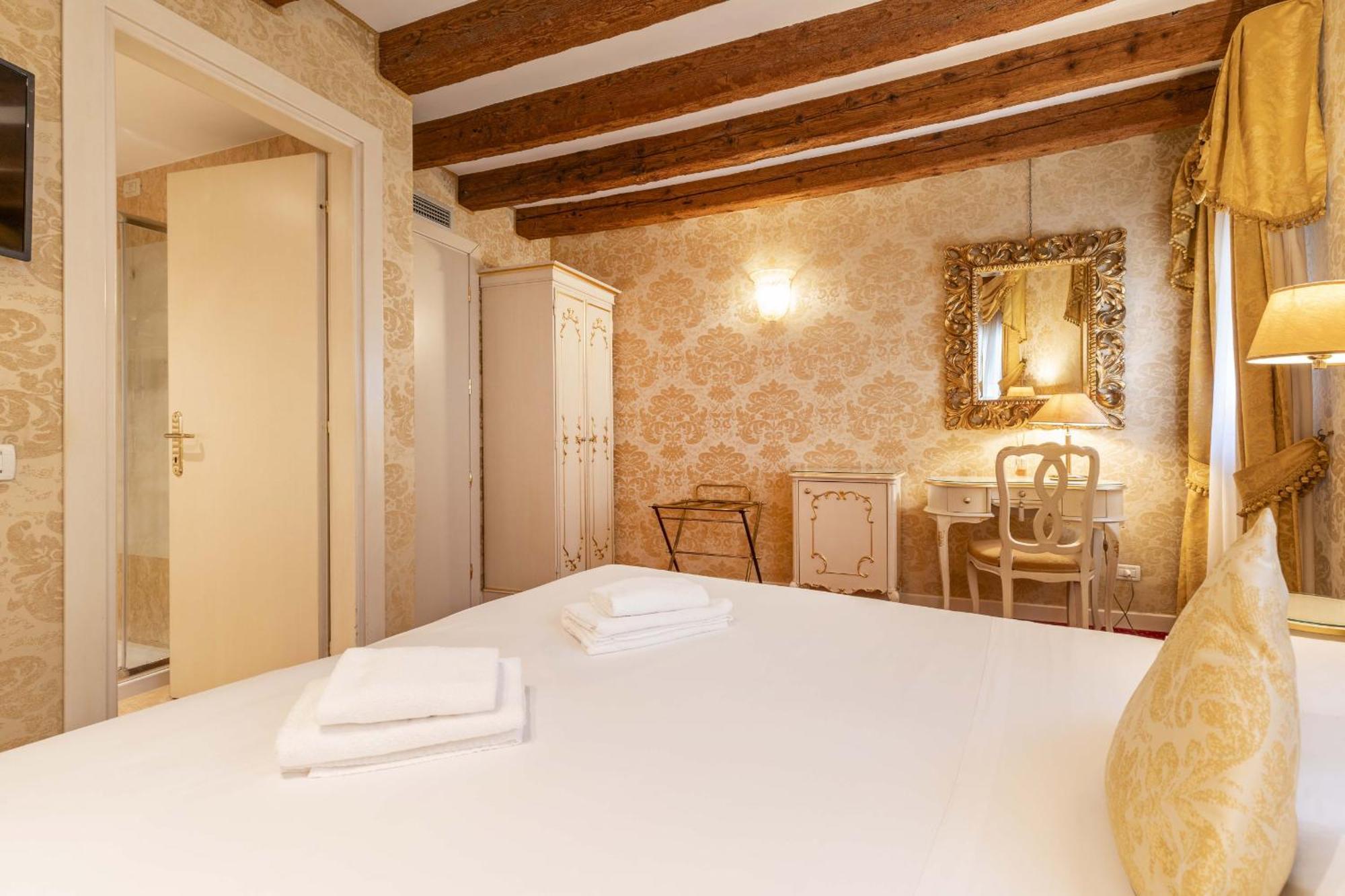 Residence Ca' Di Malta Arsenale By Wonderful Italy Венеция Екстериор снимка