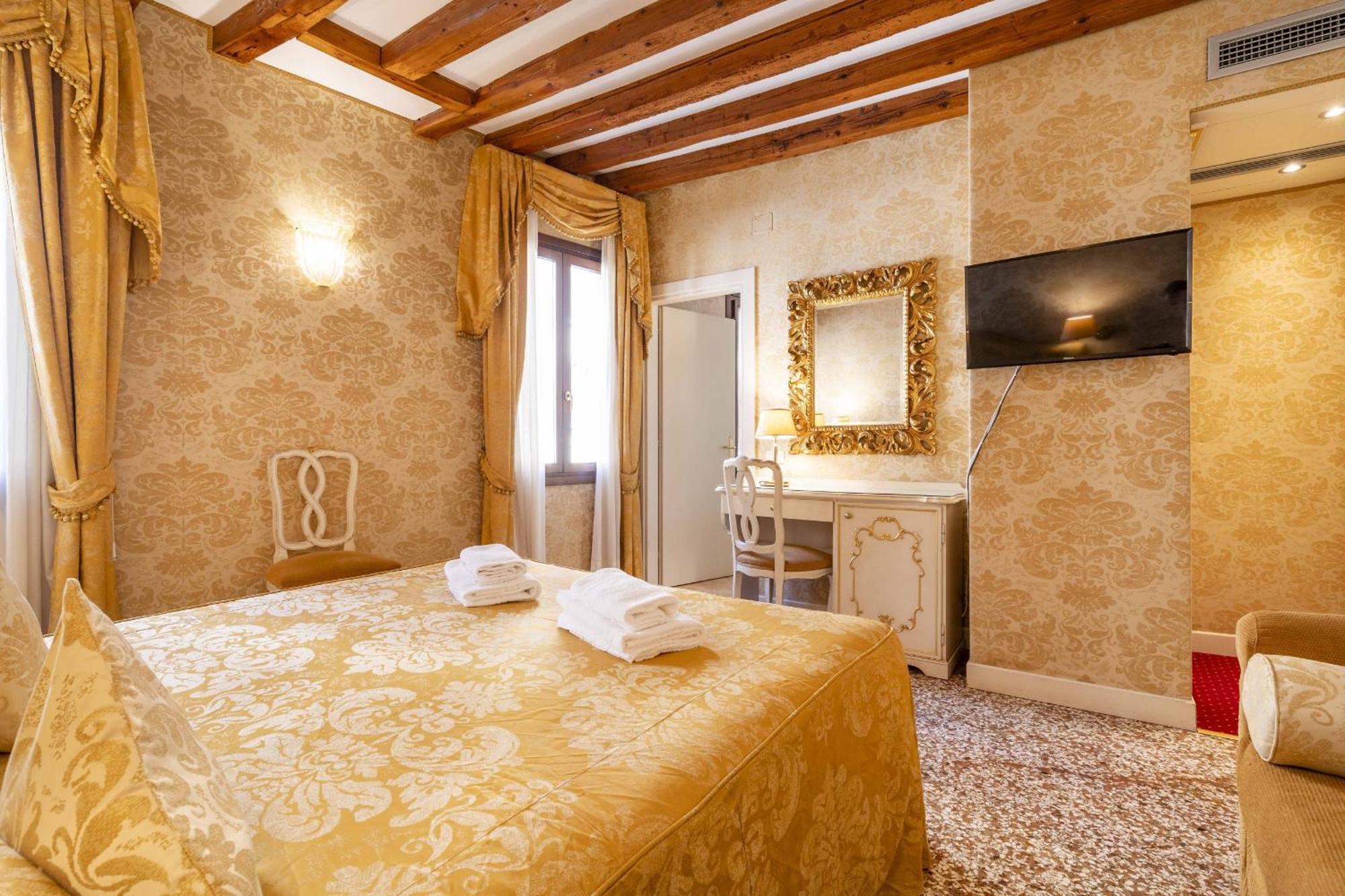 Residence Ca' Di Malta Arsenale By Wonderful Italy Венеция Екстериор снимка