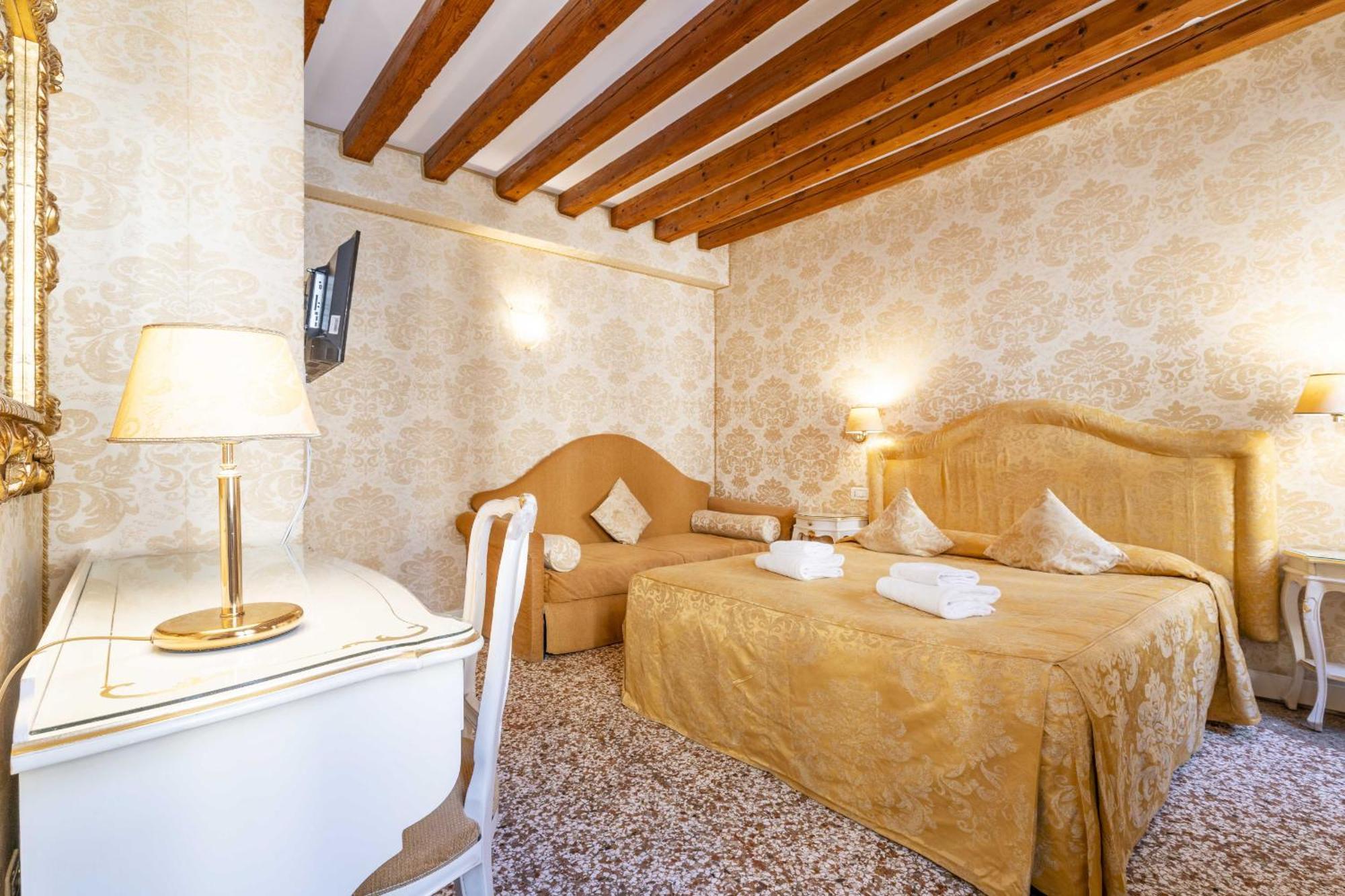 Residence Ca' Di Malta Arsenale By Wonderful Italy Венеция Екстериор снимка