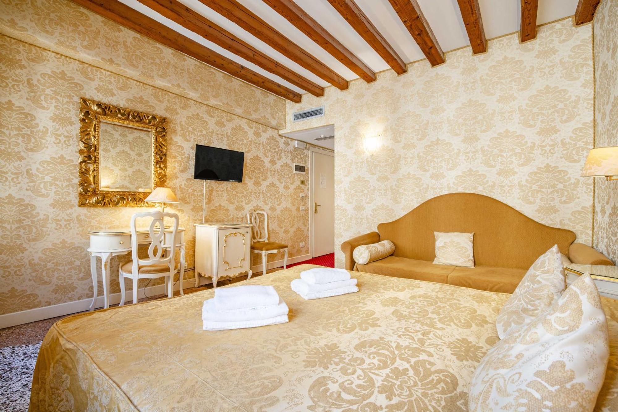 Residence Ca' Di Malta Arsenale By Wonderful Italy Венеция Екстериор снимка